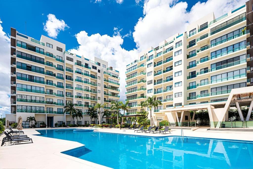 2 Rooms, Pools, Tennis, Spa, Gym, Petpark, Jacuzzi *